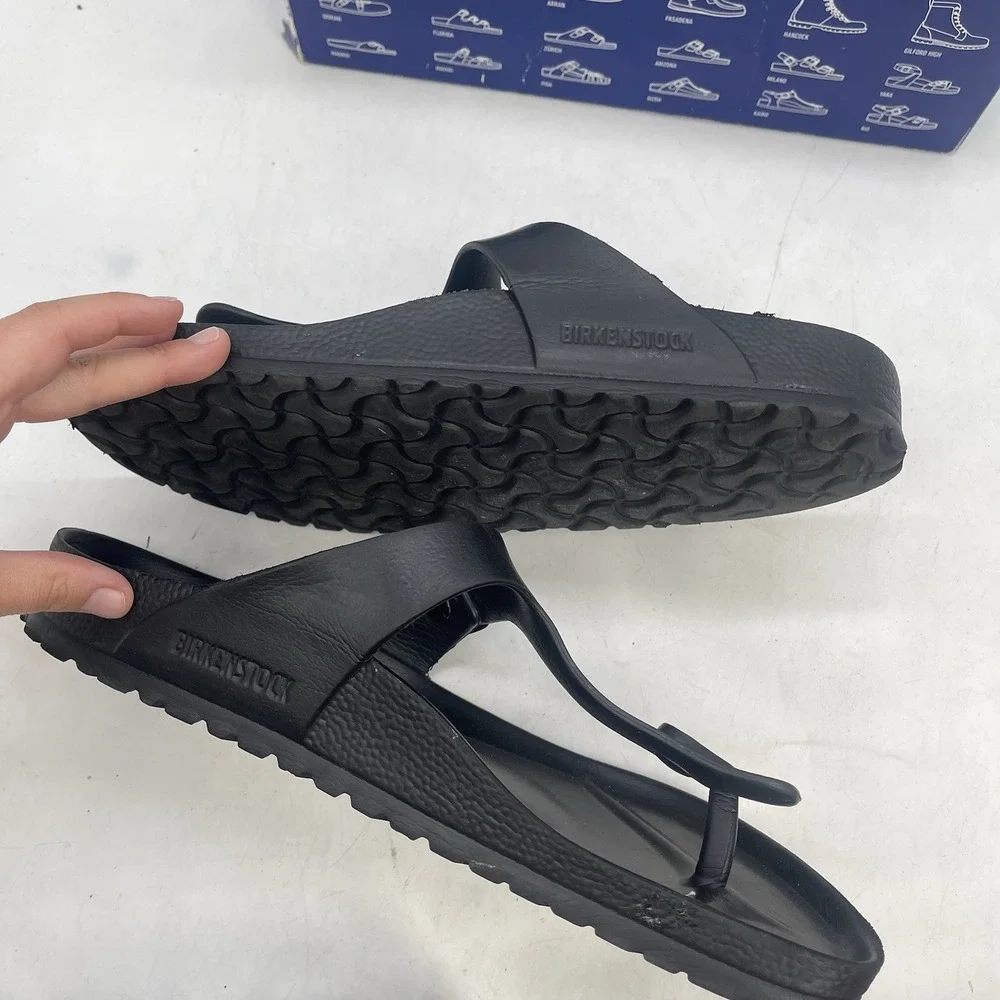 Birkenstock shop confidence